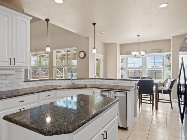 208 Dawn DR, Liberty Hill, TX 78642