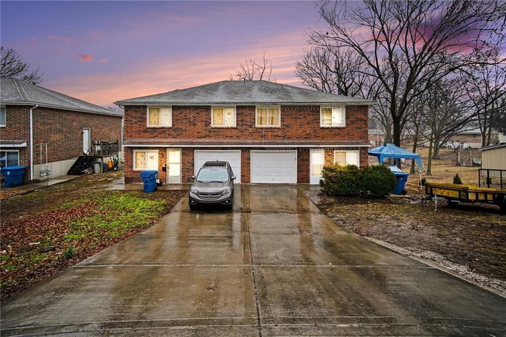 213-215 S Willow Avenue, Independence, MO 64053 Main Photo