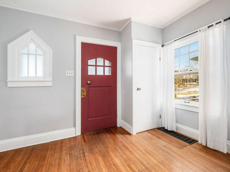 37 Glencoe Road, Columbus, OH 43214 Photo 3