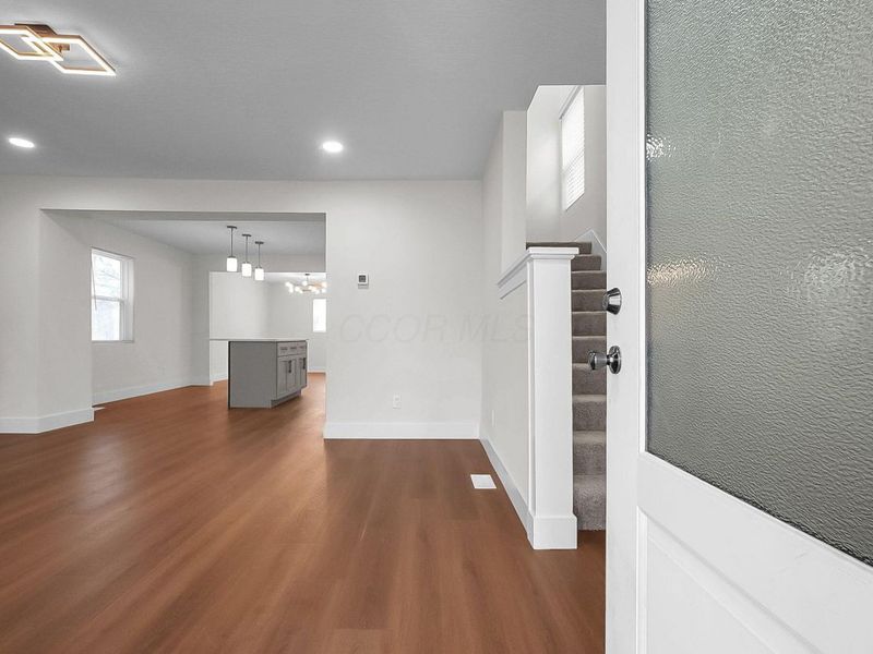 271 S Warren Avenue , Columbus, OH 43204 Photo 4