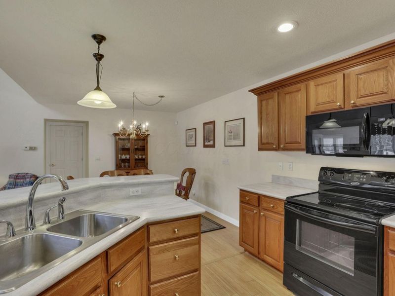 1234 Stonehouse Court, Lancaster, OH 43130 Photo 13