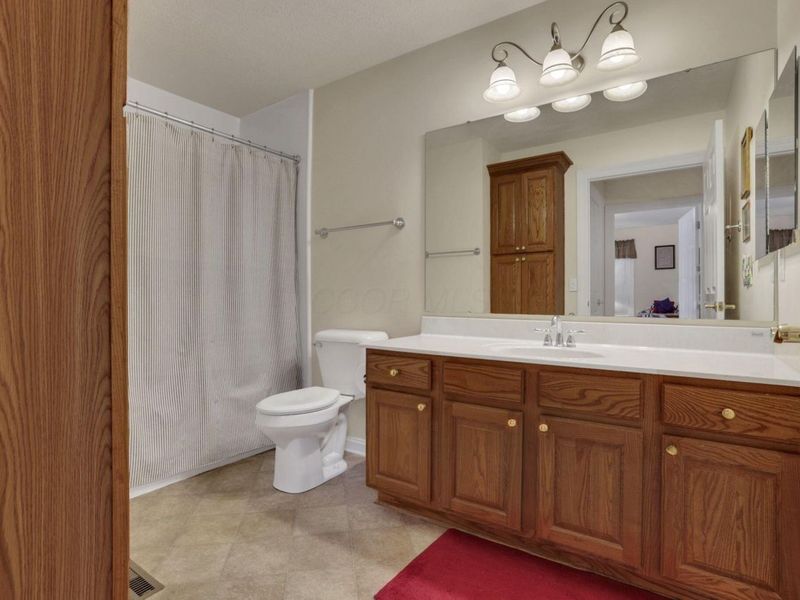 1234 Stonehouse Court, Lancaster, OH 43130 Photo 15