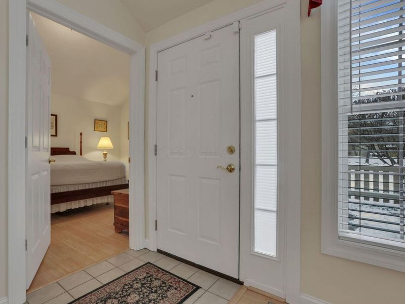 1234 Stonehouse Court, Lancaster, OH 43130 Photo 5