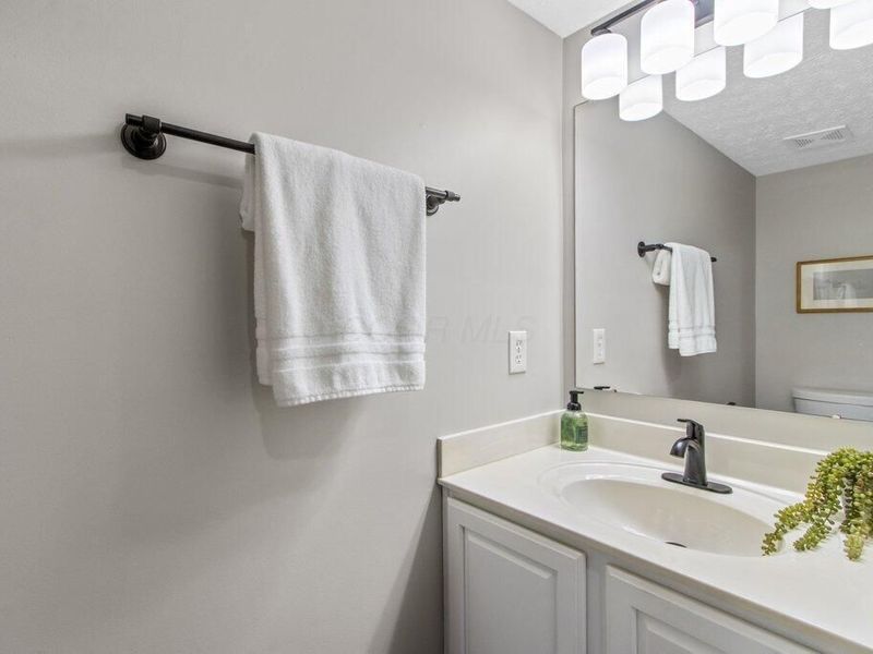 3100 Splitrock Road , Columbus, OH 43221 Photo 15