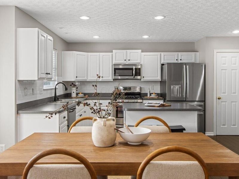 3100 Splitrock Road , Columbus, OH 43221 Photo 9