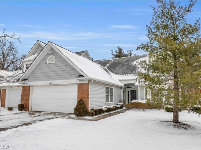 2563 Piedmont Court, Unit 22, Westlake, OH 44145 Photo 2