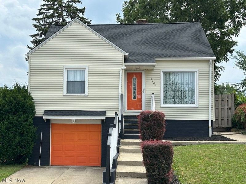 4323 Russell Avenue, Parma, OH 44134 Photo 1