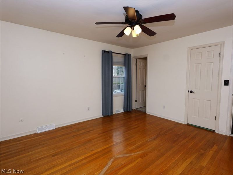 8161 Glenwood Avenue, Youngstown, OH 44512 Photo 12