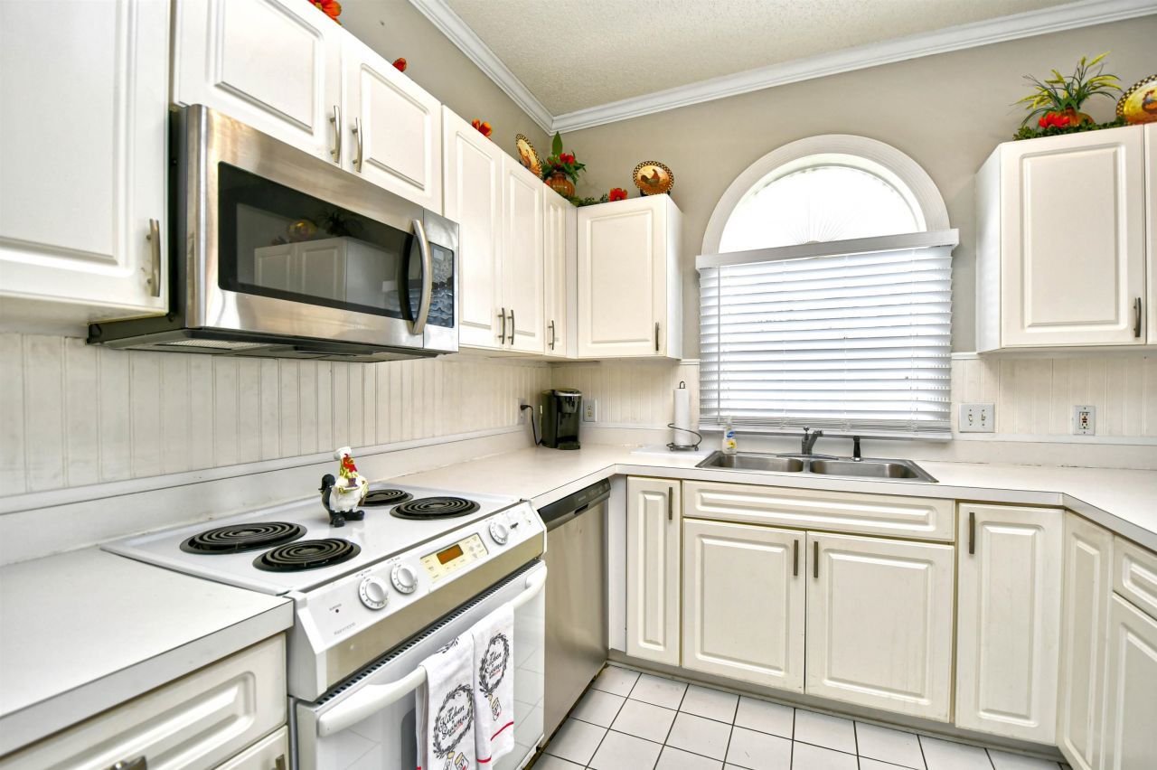 4677 Wild Iris Dr. Photo 12