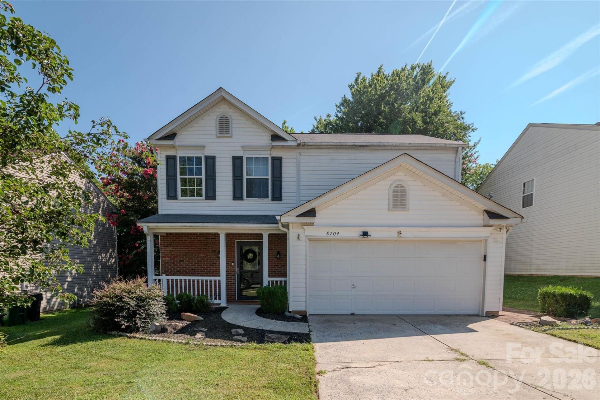 8704 Laurel Run Drive, Charlotte, NC 28269 Main Photo