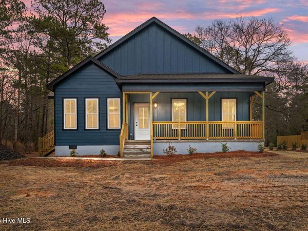 147 Creek Bend Drive, Vass, NC 28394