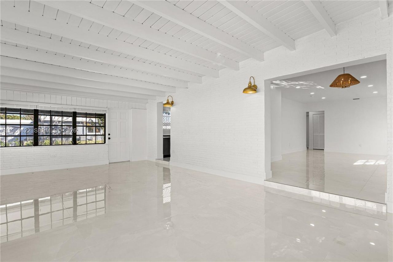 9241 Marine Dr, Cutler Bay, FL 33189 Photo