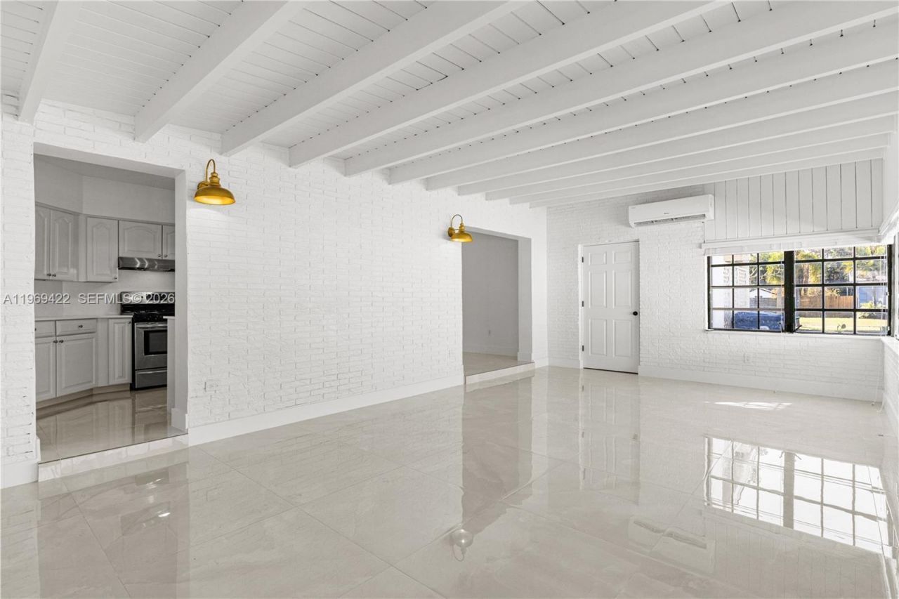 9241 Marine Dr, Cutler Bay, FL 33189 Photo