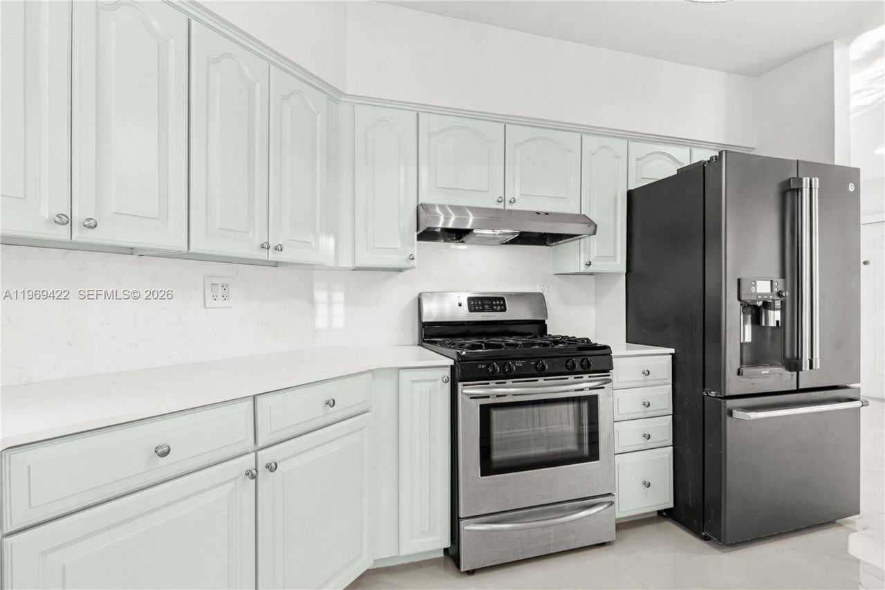 9241 Marine Dr, Cutler Bay, FL 33189 Photo