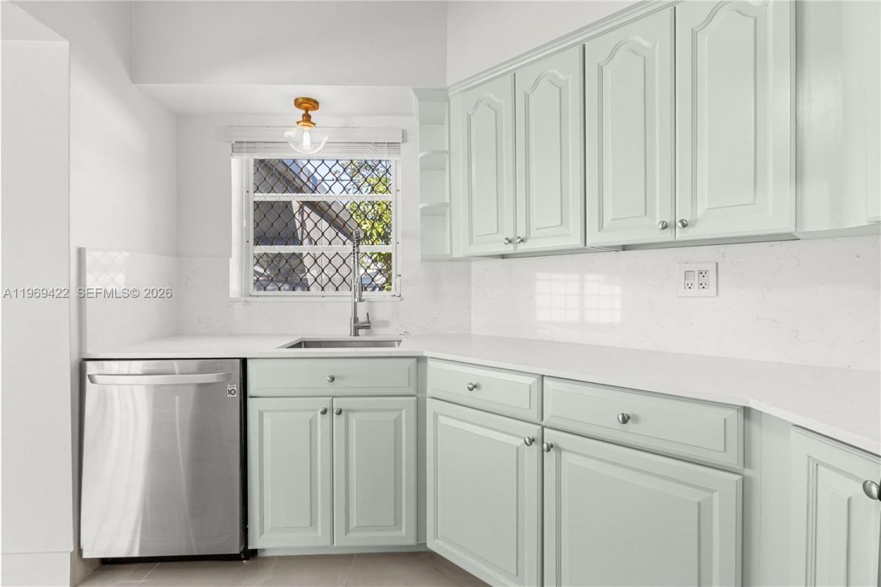 9241 Marine Dr, Cutler Bay, FL 33189 Photo