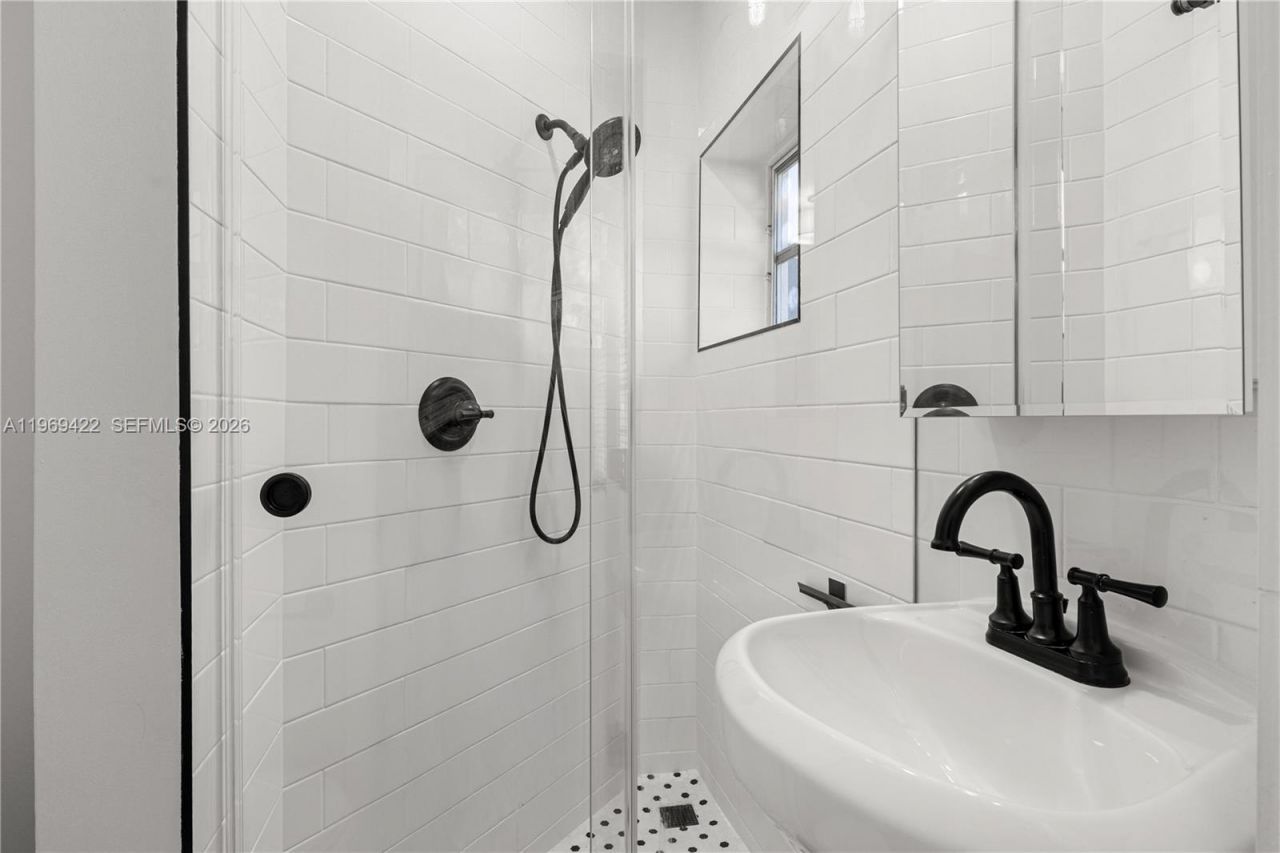 9241 Marine Dr, Cutler Bay, FL 33189 Photo