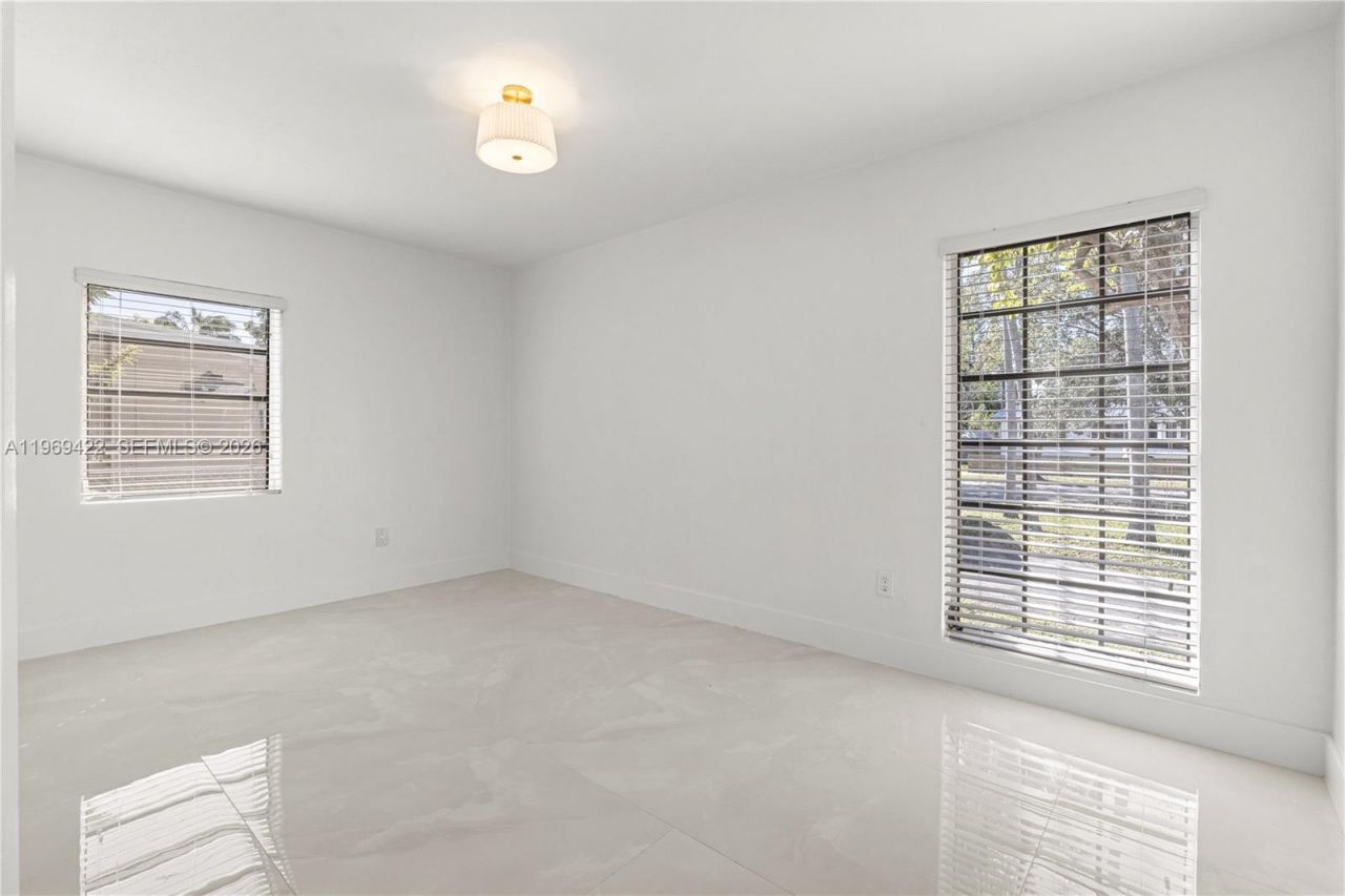 9241 Marine Dr, Cutler Bay, FL 33189 Photo