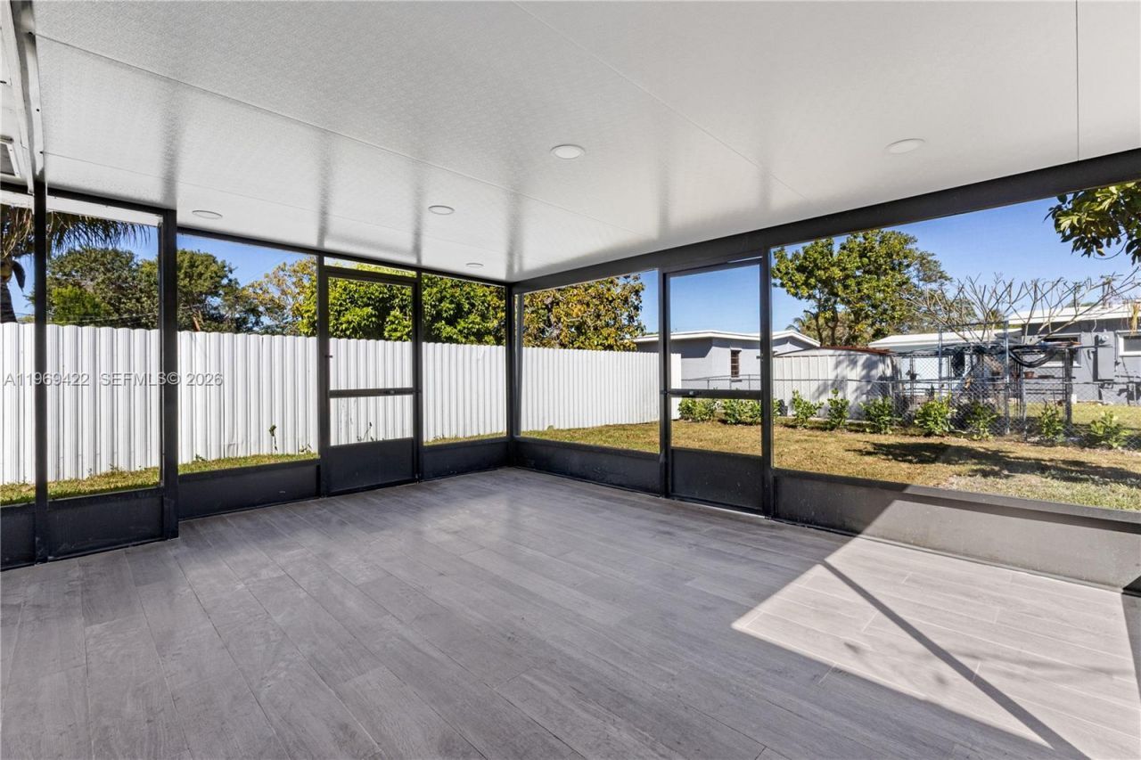 9241 Marine Dr, Cutler Bay, FL 33189 Photo