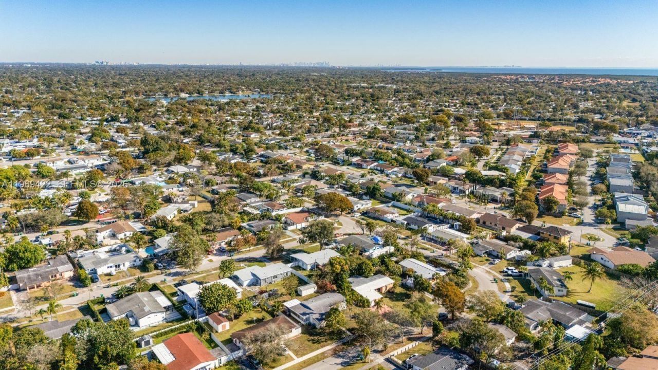 9241 Marine Dr, Cutler Bay, FL 33189 Photo