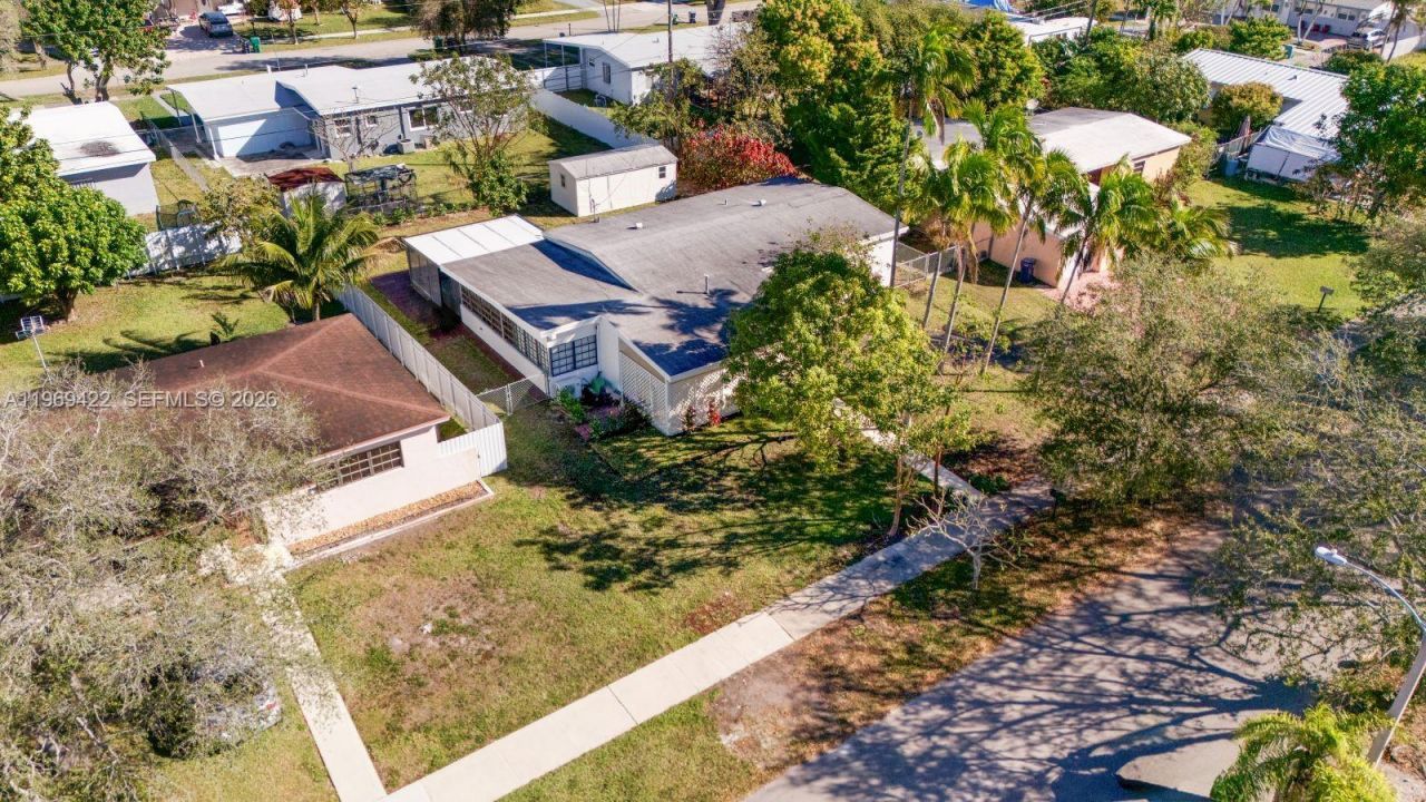 9241 Marine Dr, Cutler Bay, FL 33189 Photo