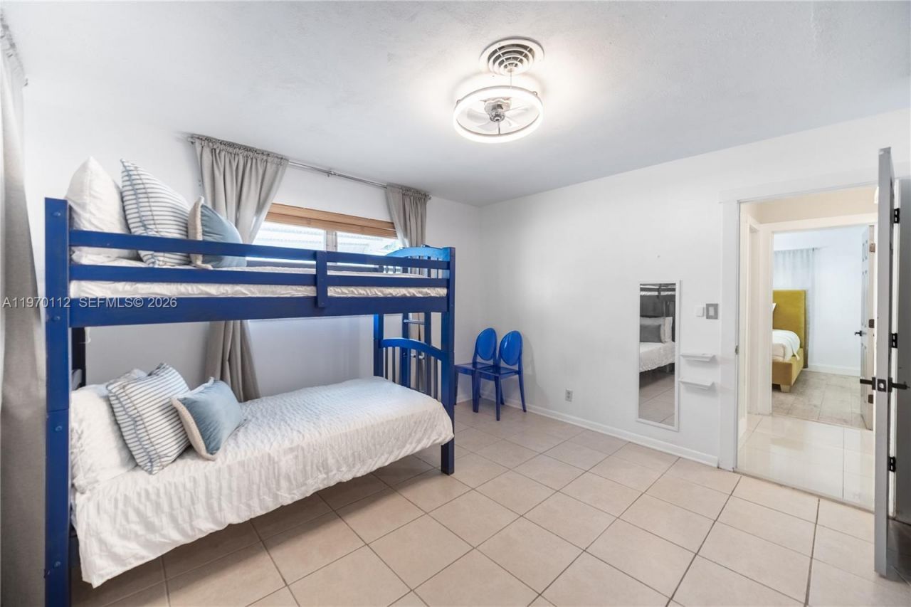 2121 NE 62nd St, Fort Lauderdale, FL 33308 Photo