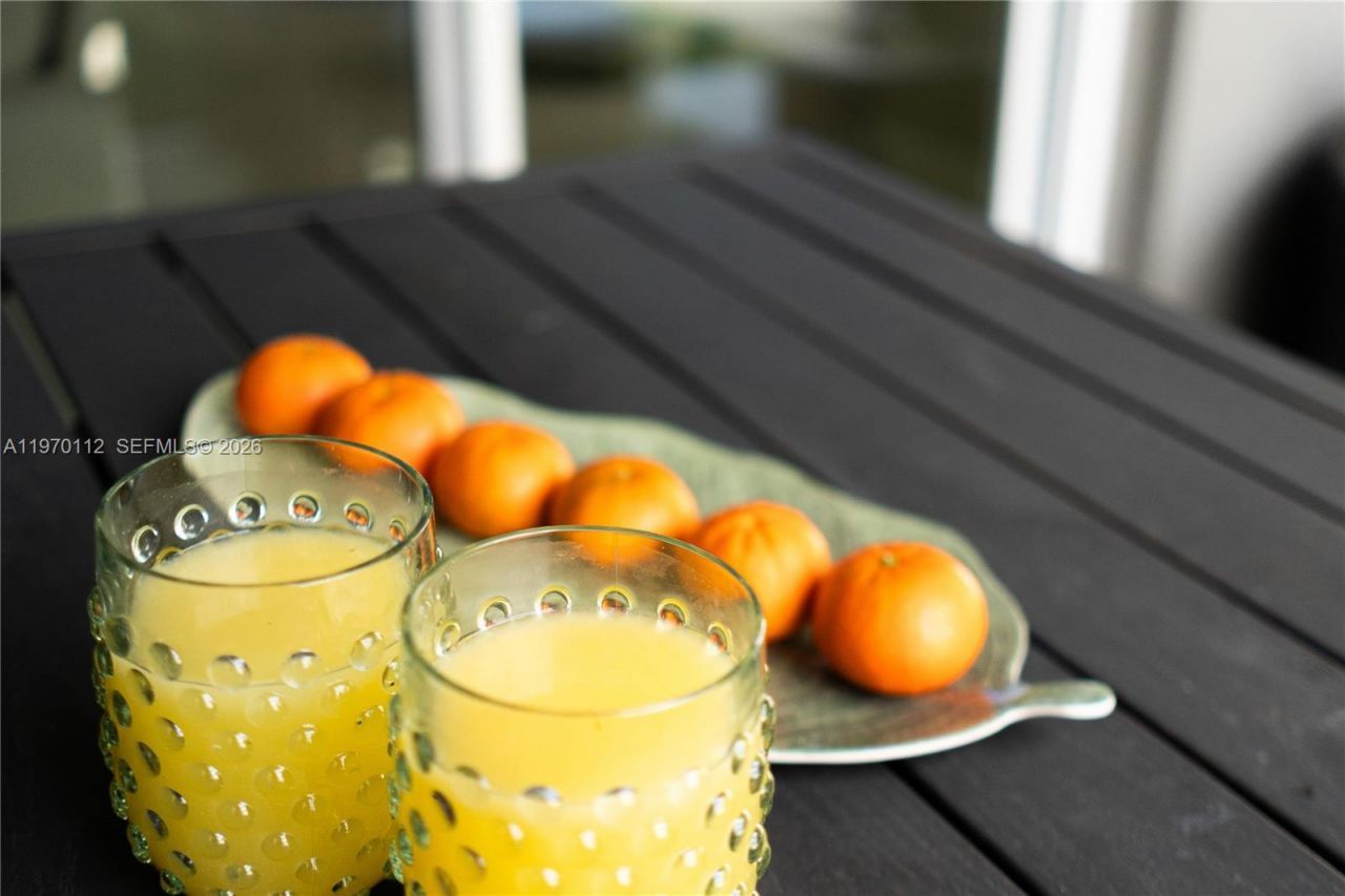 2121 NE 62nd St, Fort Lauderdale, FL 33308 Photo