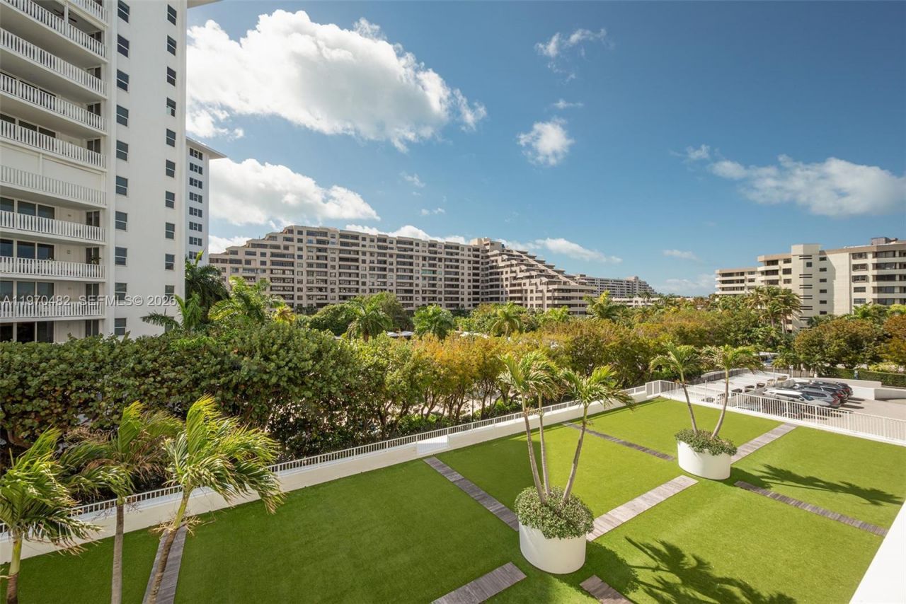 199 Ocean Lane Dr, Unit 401, Key Biscayne, FL 33149 Photo