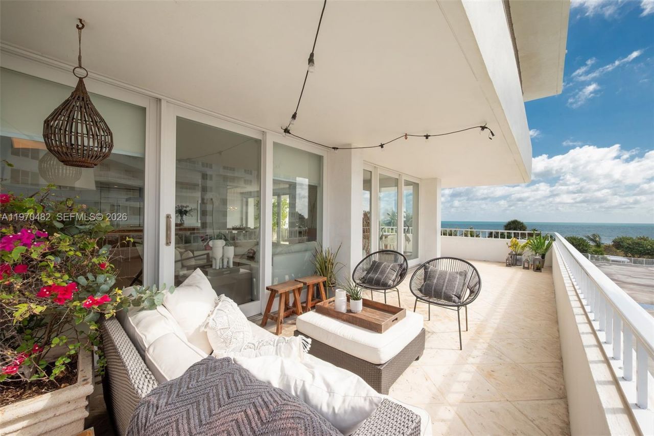 199 Ocean Lane Dr, Unit 401, Key Biscayne, FL 33149 Photo