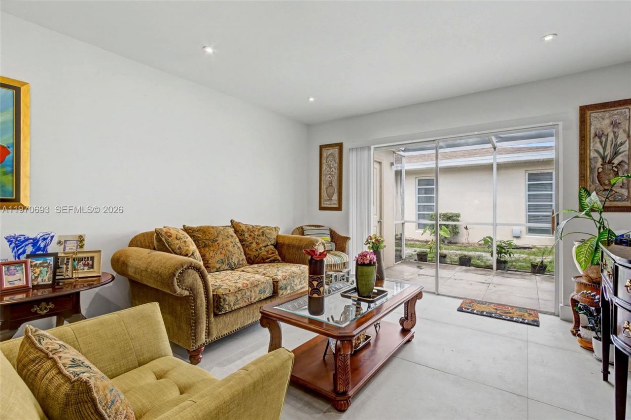 8953 Warwick Dr , Unit 8953, Boca Raton, FL 33433 Photo