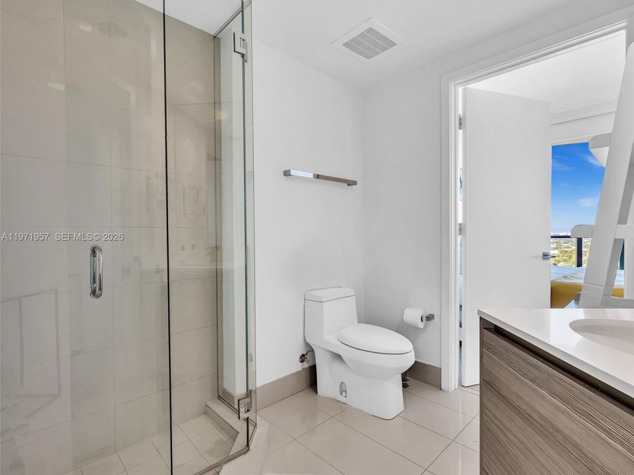 121 NE 34th St, Unit 2016, Miami, FL 33137 Photo