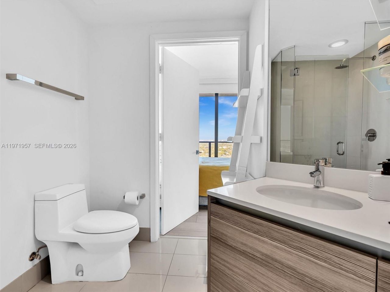 121 NE 34th St, Unit 2016, Miami, FL 33137 Photo