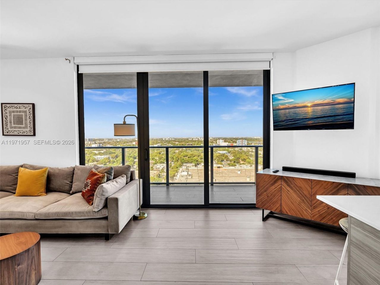121 NE 34th St, Unit 2016, Miami, FL 33137 Photo