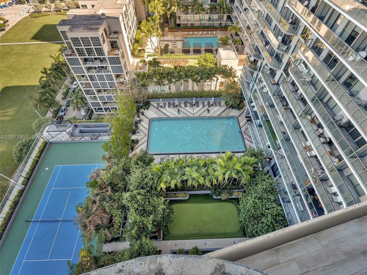 121 NE 34th St, Unit 2016, Miami, FL 33137 Photo
