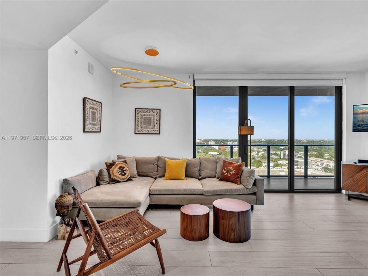 121 NE 34th St, Unit 2016, Miami, FL 33137 Photo