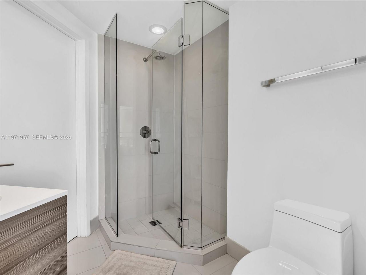 121 NE 34th St, Unit 2016, Miami, FL 33137 Photo