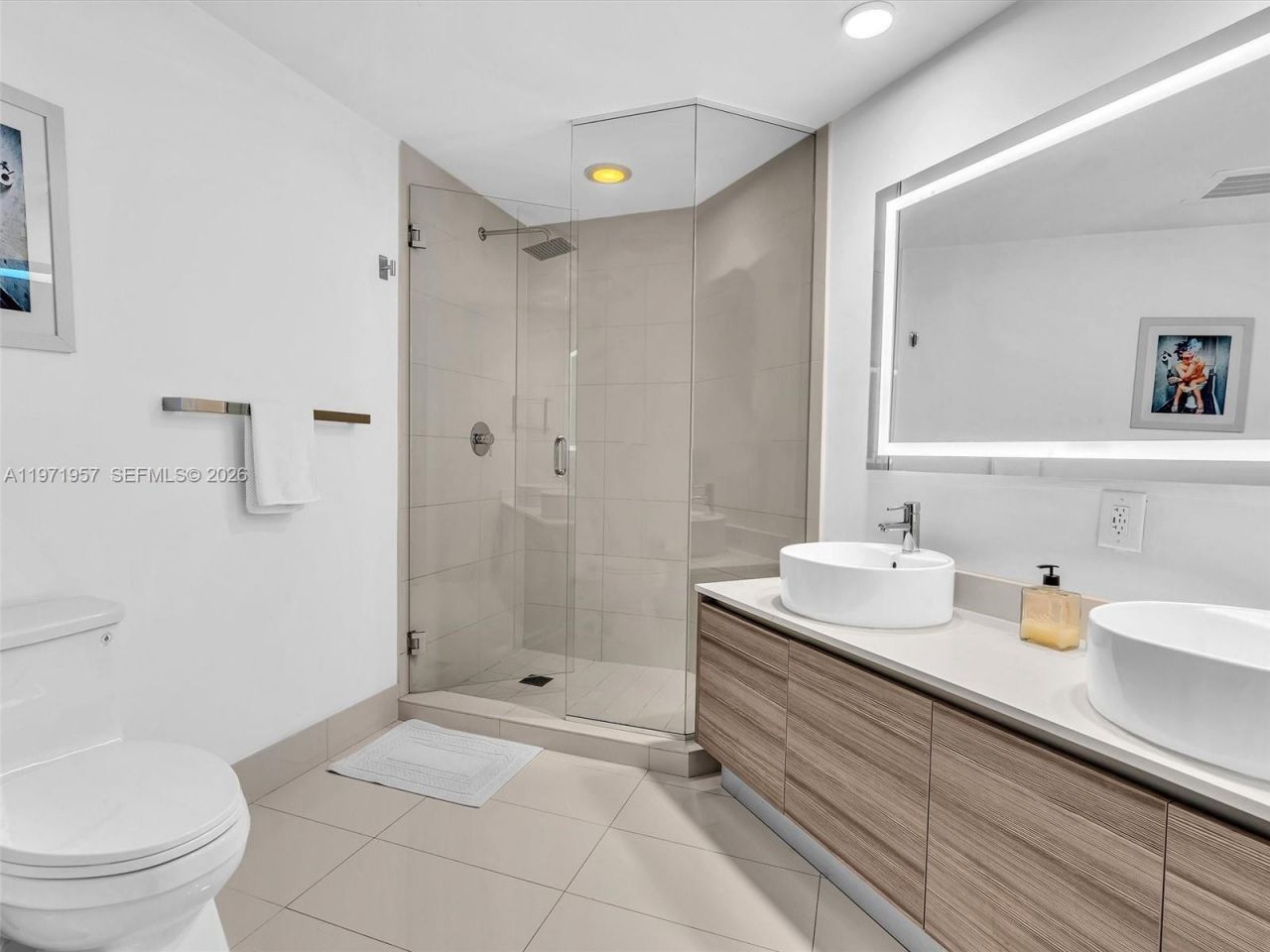 121 NE 34th St, Unit 2016, Miami, FL 33137 Photo