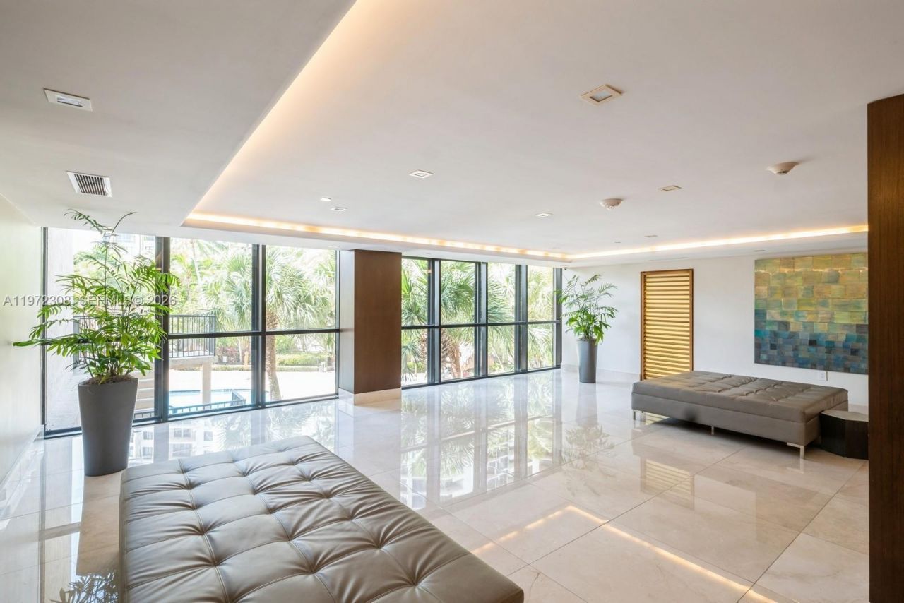 540 Brickell Key Dr, Unit 504, Miami, FL 33131 Photo