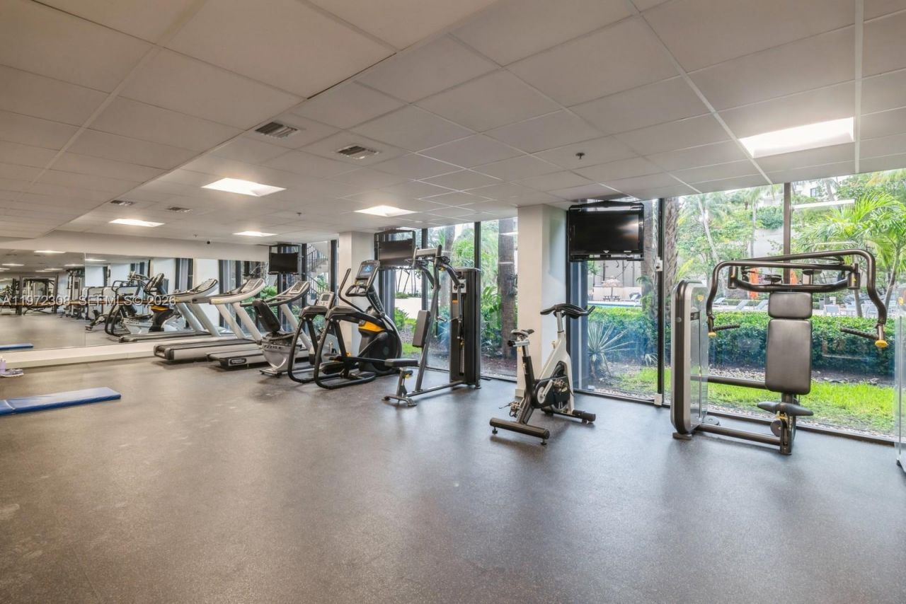 540 Brickell Key Dr, Unit 504, Miami, FL 33131 Photo