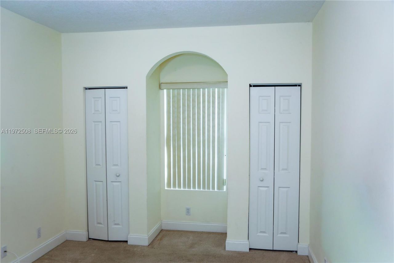 4216 Leo Ln, Unit 2E, Riviera Beach, FL 33410 Photo