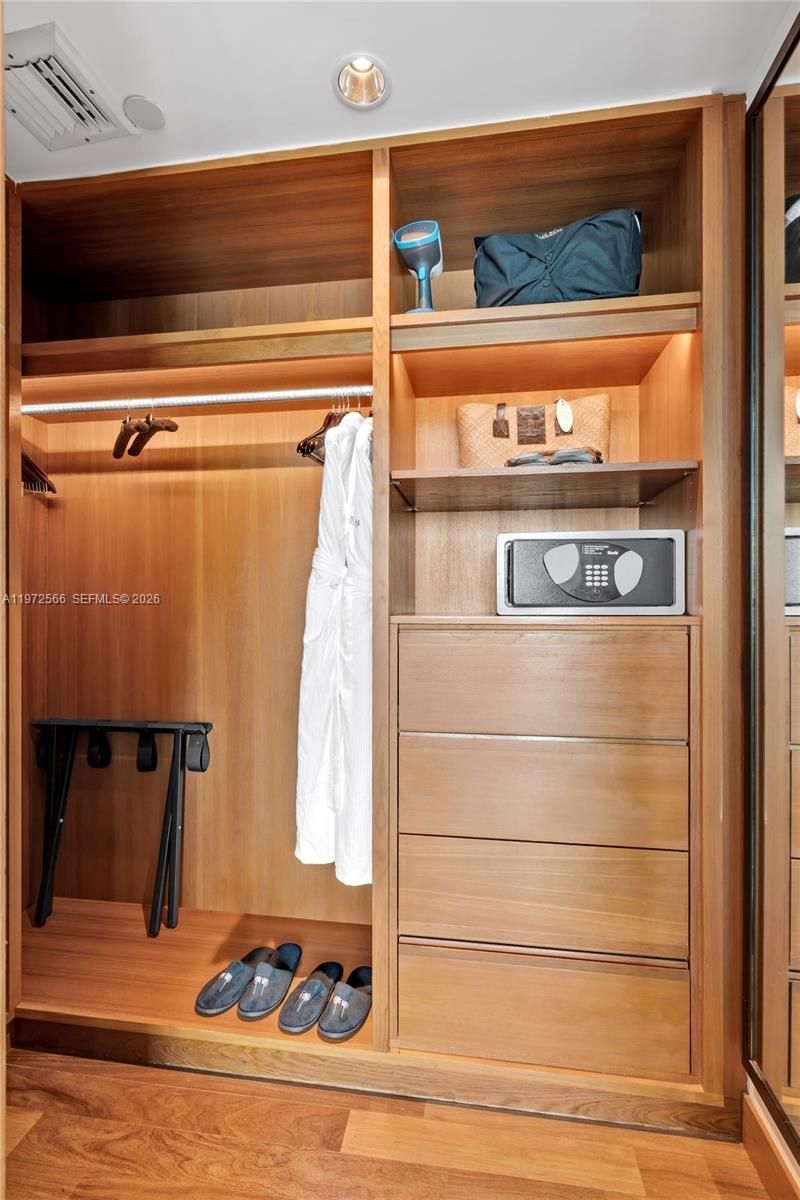 101 20th St, Unit 3806, Miami Beach, FL 33139 Photo