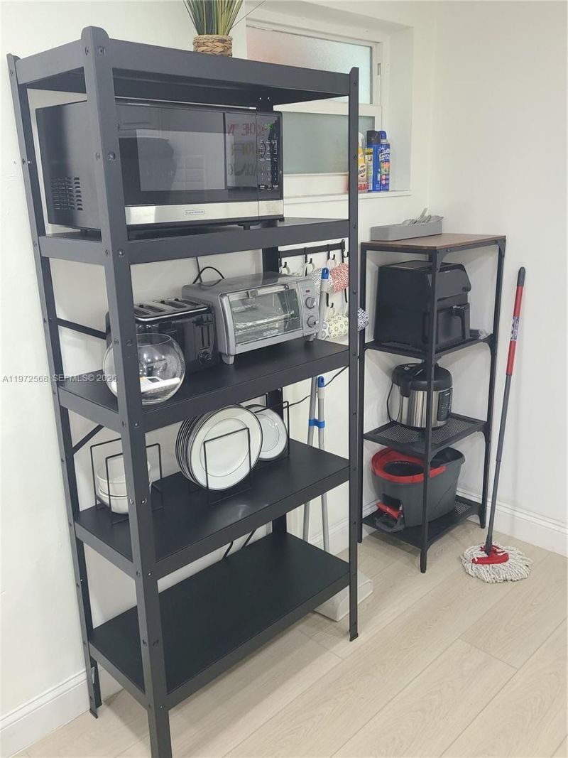 168 NW 32nd St , Unit 4, Miami, FL 33127 Photo