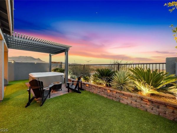 300 Wind Poppy Street , Las Vegas, NV 89138