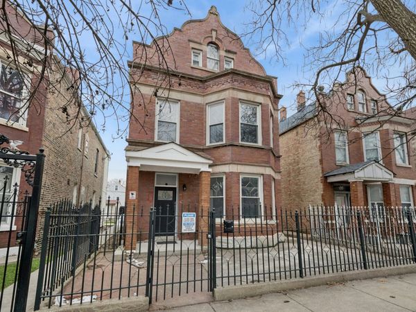 2433 S Harding Avenue , Chicago, IL 60623