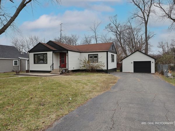 610 Lagoon Terrace , Round Lake Beach, IL 60073