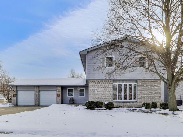 3409 W Bretons Drive , McHenry, IL 60050