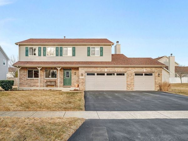 123 Fox Chase Drive S, Oswego, IL 60543