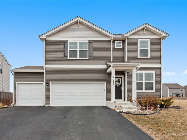 1522 Hollow Tree Lane, Pingree Grove, IL 60140