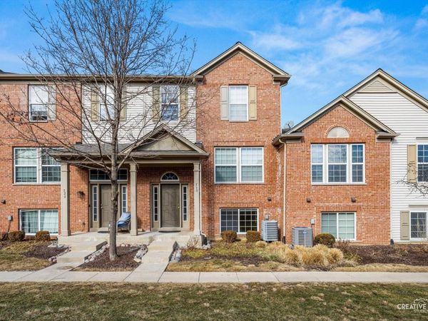 530 Conservatory Lane, Unit 530, Aurora, IL 60502