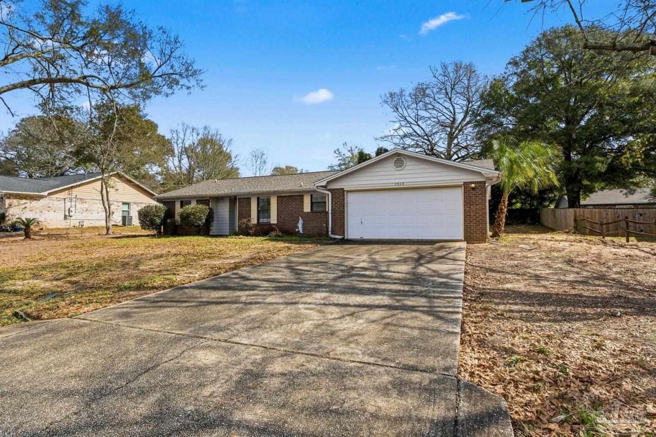3928 Deerwood Cir, Pace, FL 32571 Main Photo