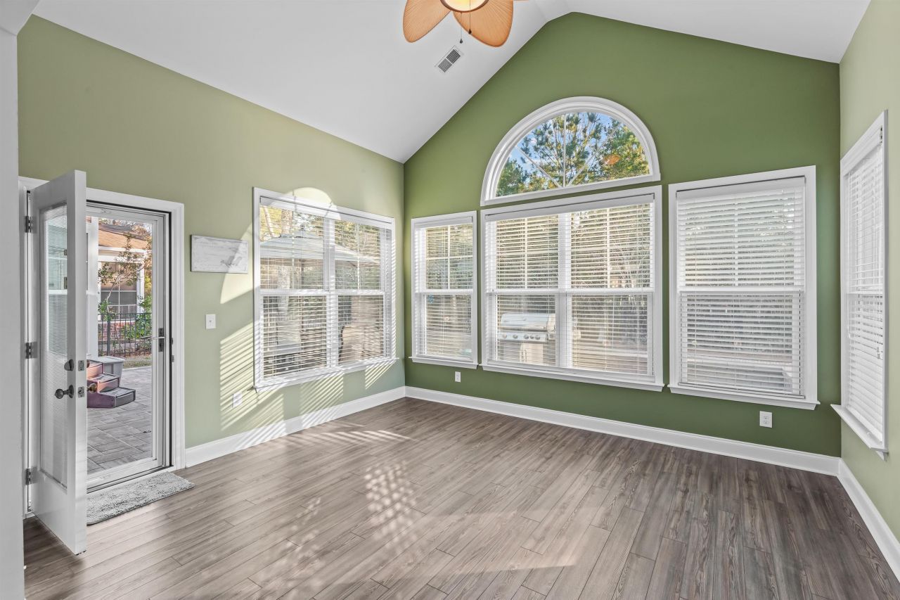 1109 Brentford Pl. Photo 27